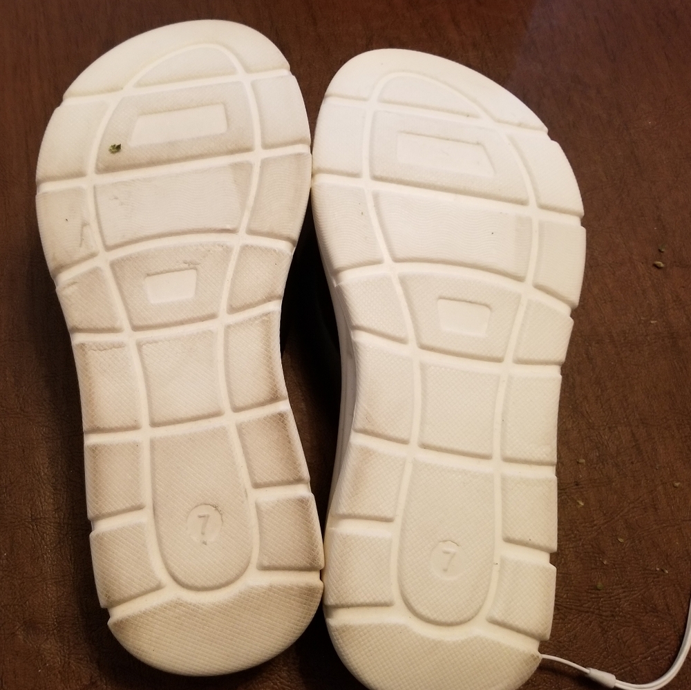 NIB Aqua College flip flops waterproof Amanda size 7. Bottoms show tried on. - Picture 3 of 7